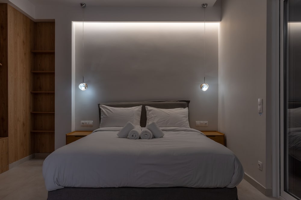 Фото Sunny & Luxurious Penthouse with Terrace