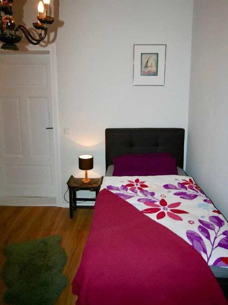 Фото Cour De Berlin