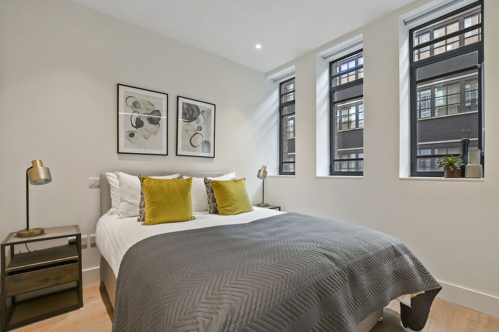 Фото Whitfield Street Residences by Q Apartments