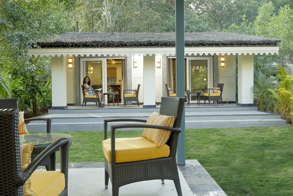 Фото Whistling Woodzs Resort