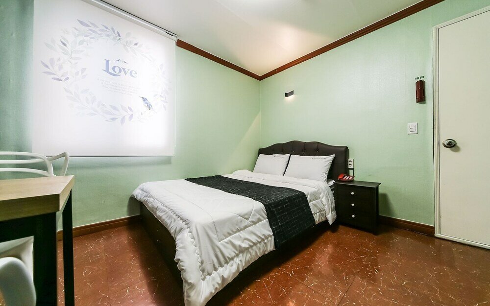 Фото Pohang Yeongildae Day Stay