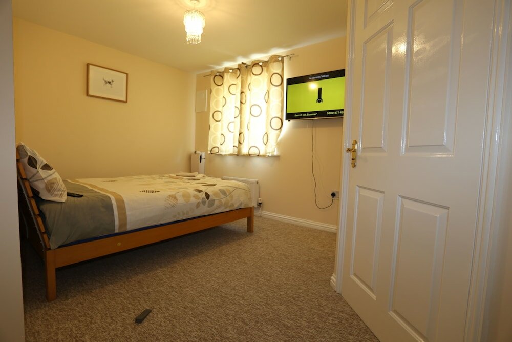 Фото Beautiful 4 beds Hillview House