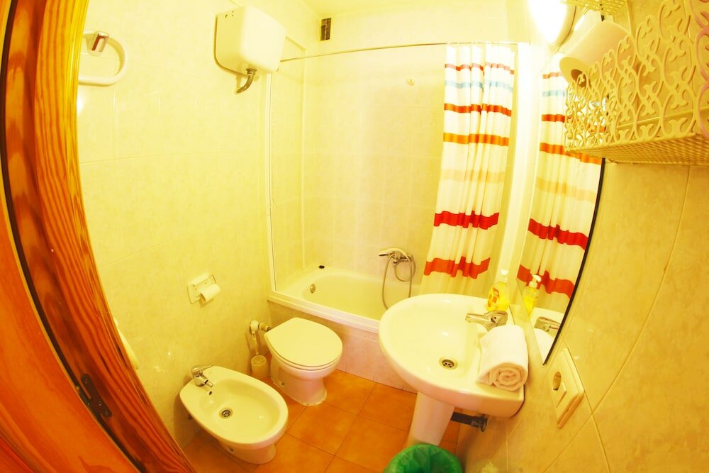 Фото Hostal Escapa-T