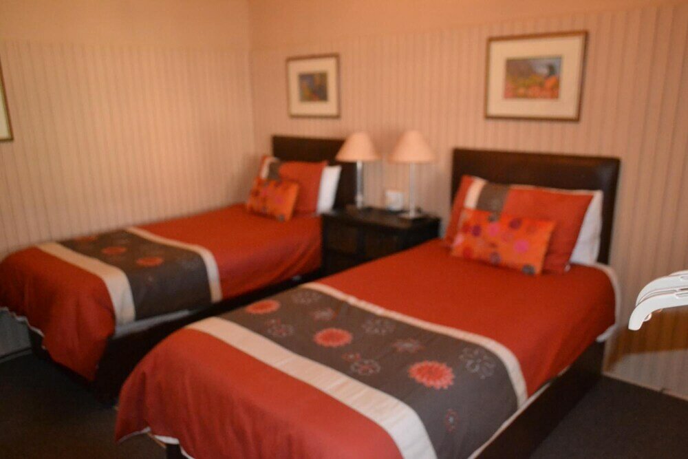 Фото Kestell Hotel