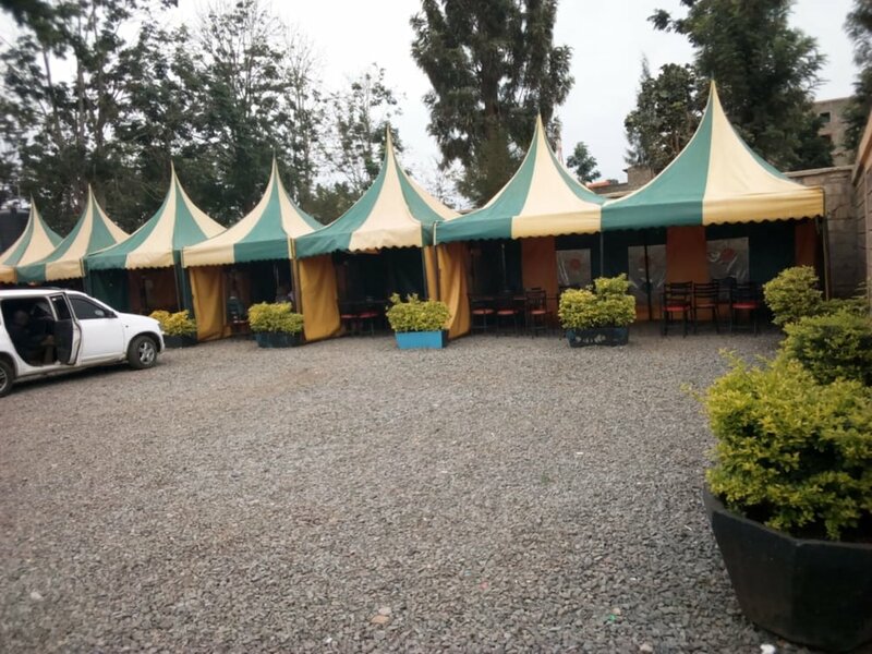 Гостиница Summit Guest House & Grill