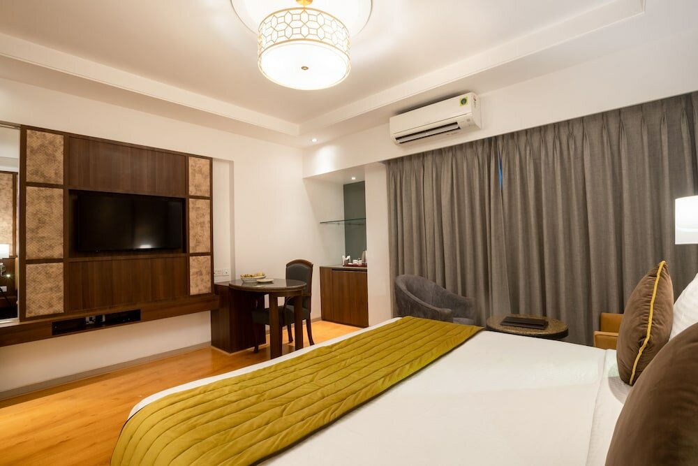 Фото Hotel Express Inn