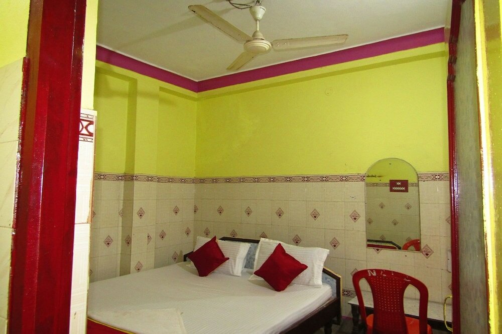 Фото Goroomgo Neelanchal Lodge Puri