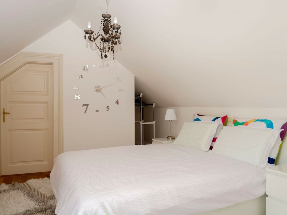 Фото VIP Apartment