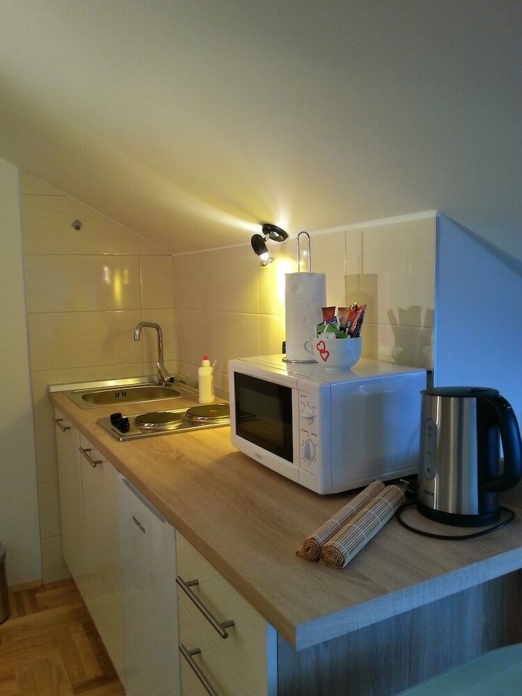 Фото Studio Apartments Korosteljev