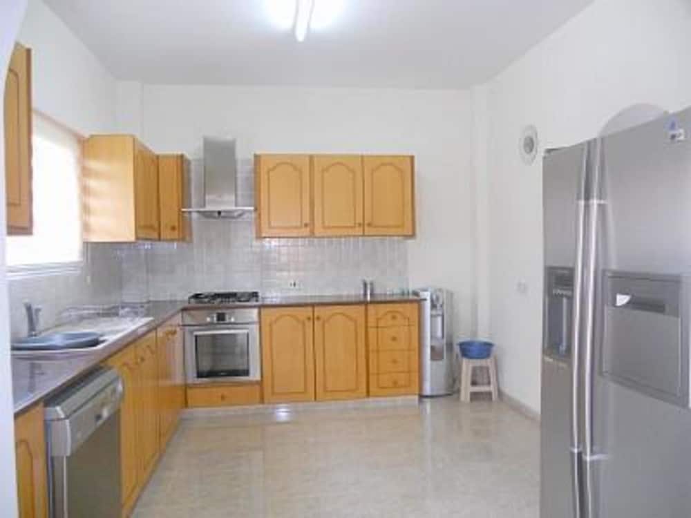 Фото 3 Bed Villa 10 Minutes Drive From Beautiful Beach