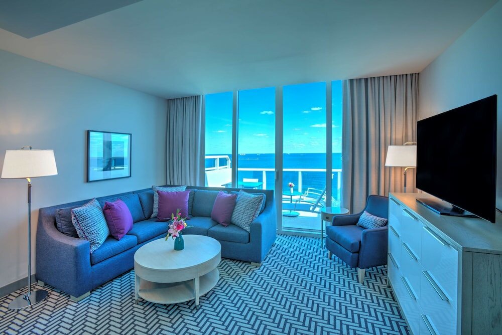 Фото Hotel Maren Fort Lauderdale Beach, Curio Collection by Hilton