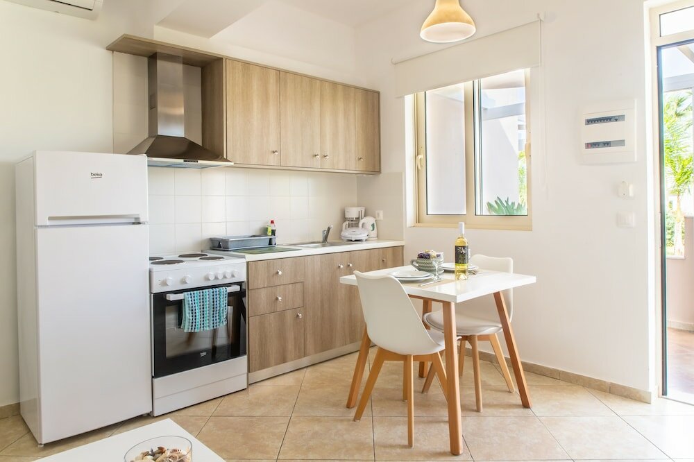 Фото Arigiri Apartments & Suites