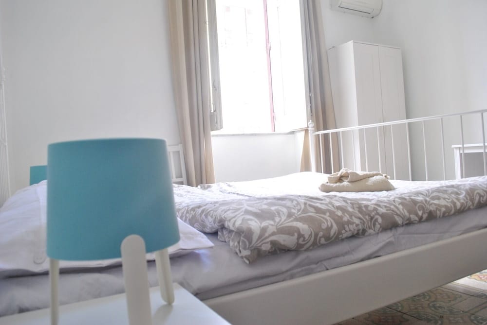 Фото Sunrise Hostel & Rooms