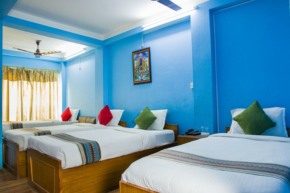 Фото Hotel Four Eyes