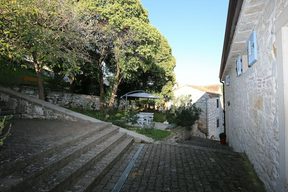 Фото House Nirvana