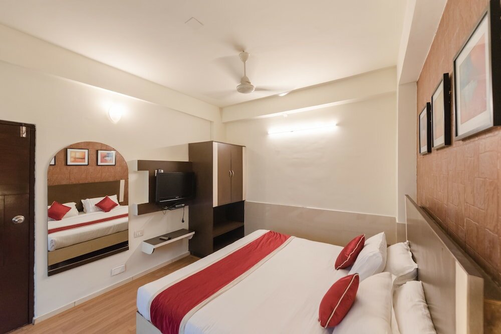 Фото Hotel Roopa