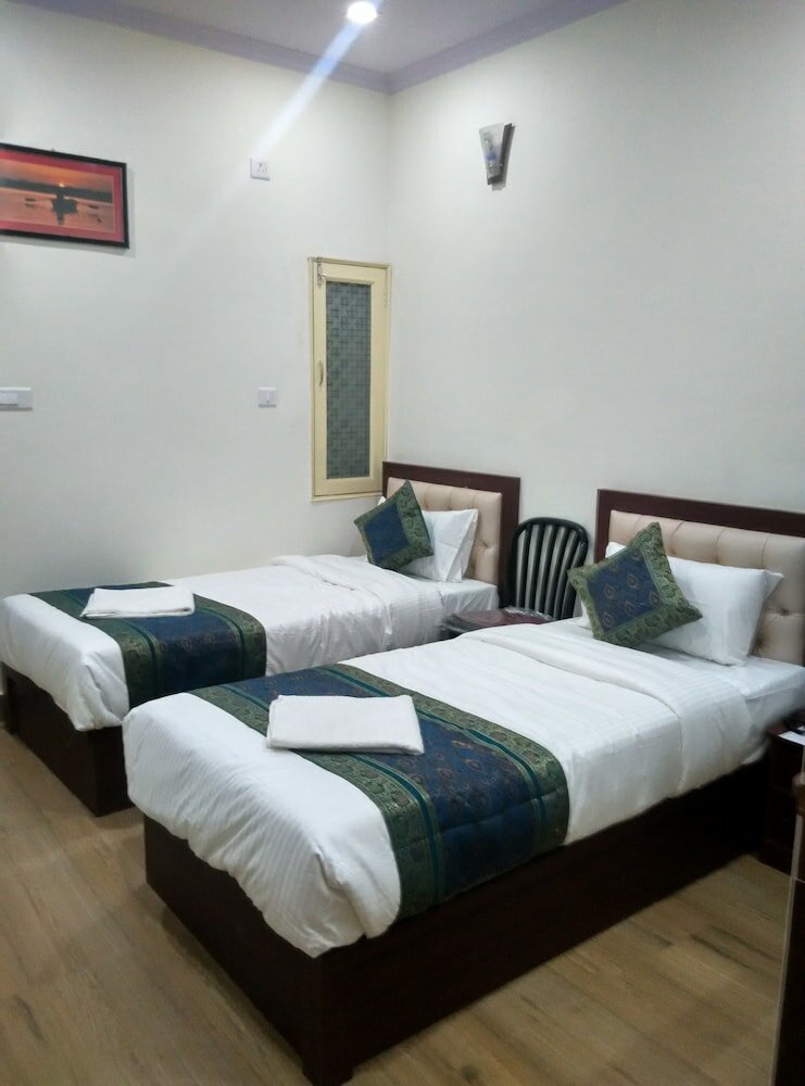 Фото The Century Plaza Hotel