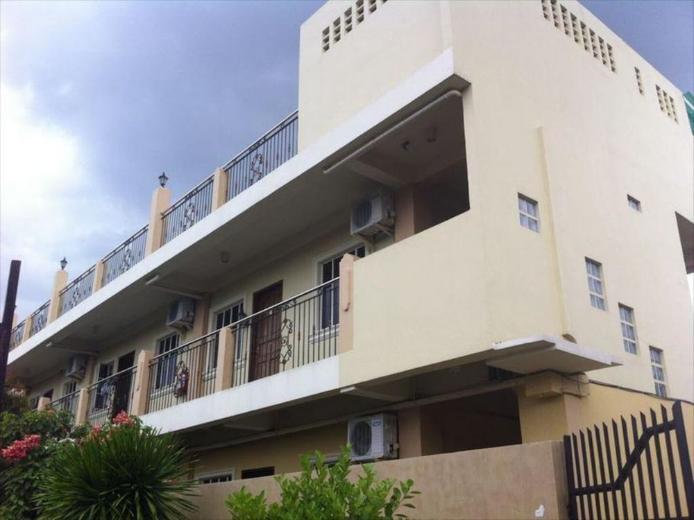 Фото Spurlock Residences