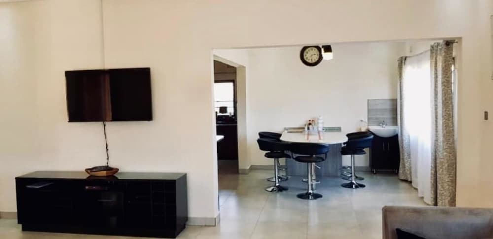 Фото Makeni Villa