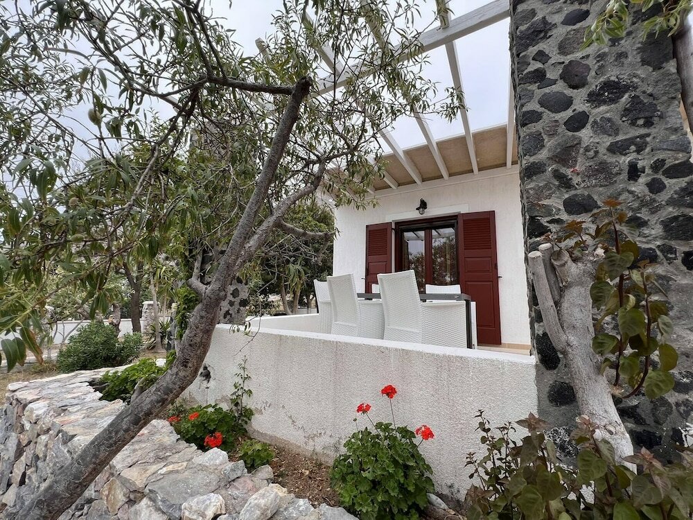 Фото The Birds Villa included Car rental