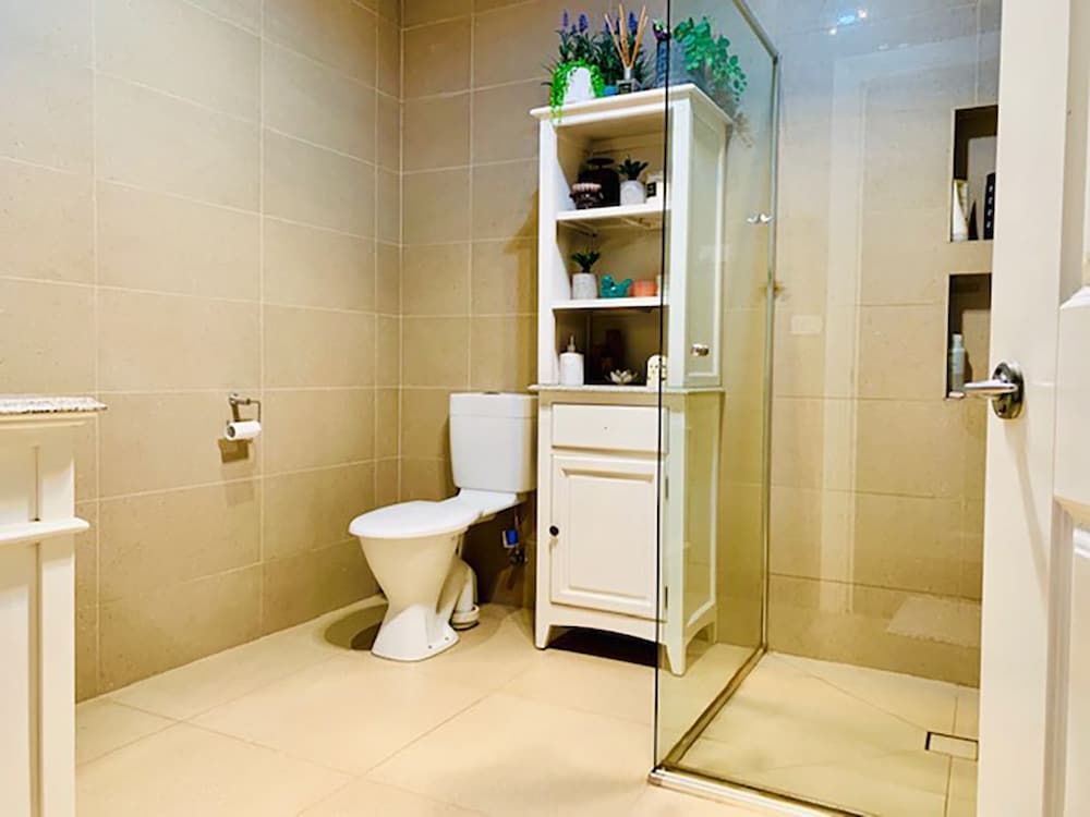 Фото Grand Gippsland Home Sleeps Up To 28