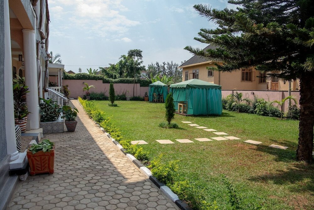 Фото Ezra boutique villa