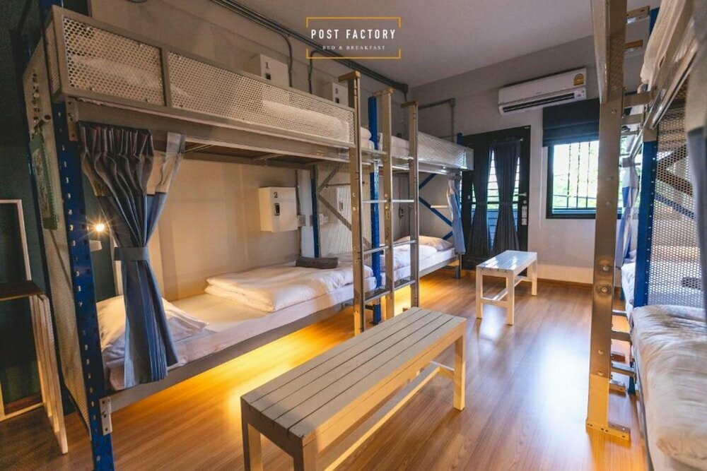 Hotel Post Factory Bed & Breakfast Sathorn Hostel - Adults Only, Bangkok, photo