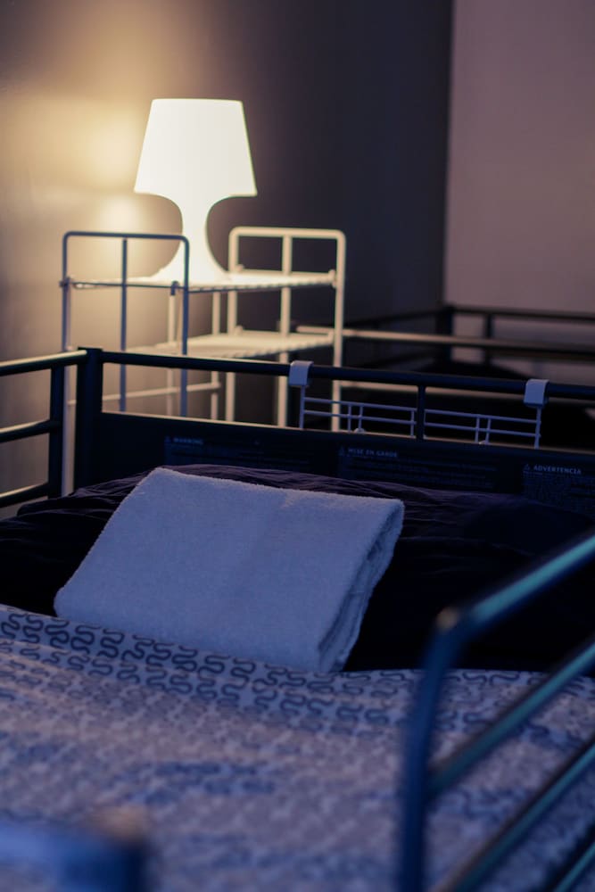 Фото Pied-A-Terre Mont-Royal - Hostel