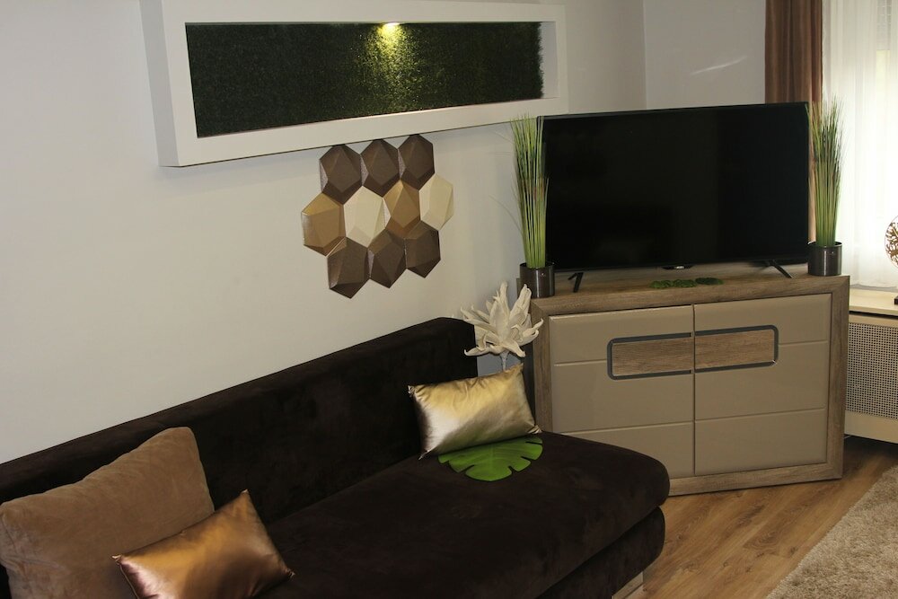 Фото Mox Downtown Apartman