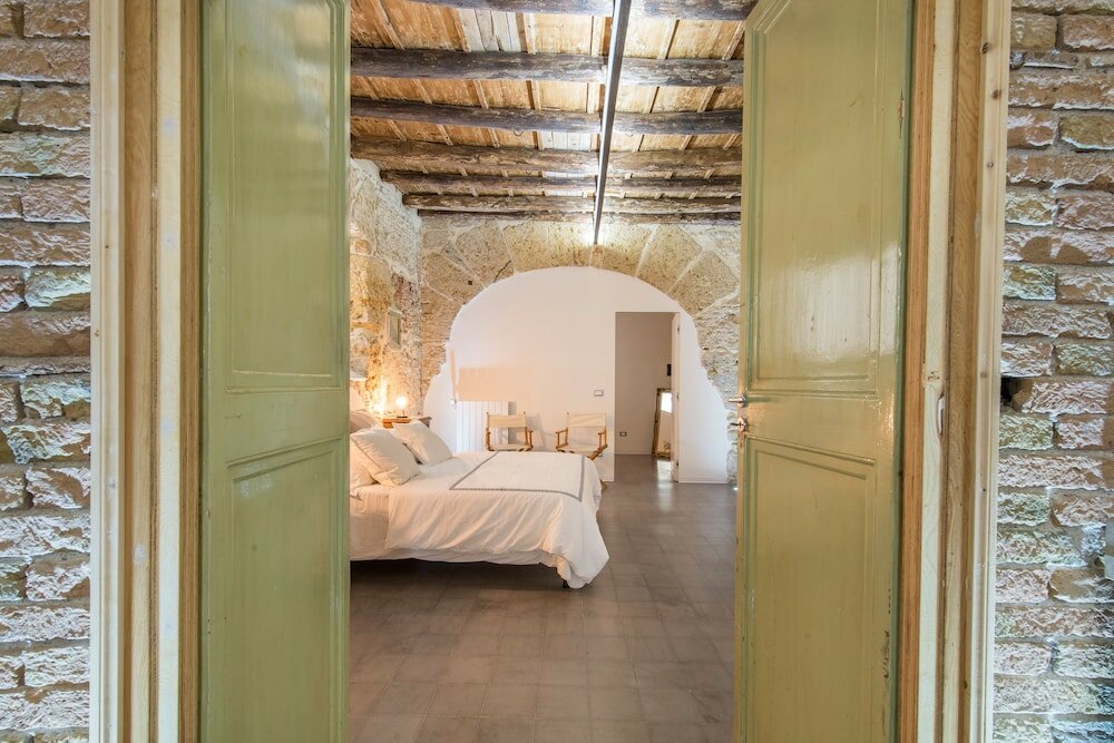 Фото Stylish house in front of Casa Professa