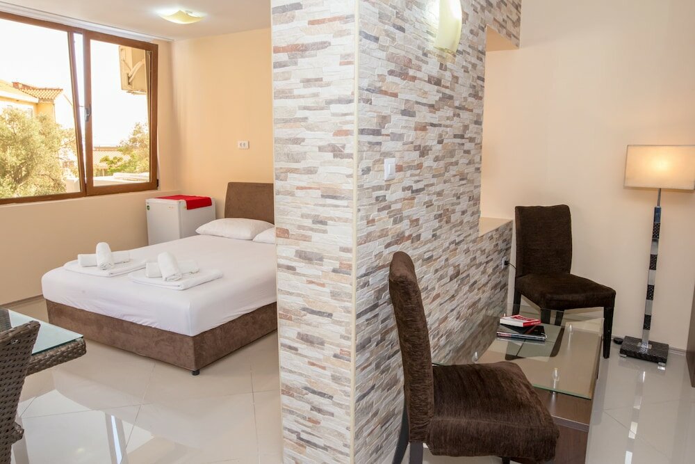 Фото Jovan Apartments