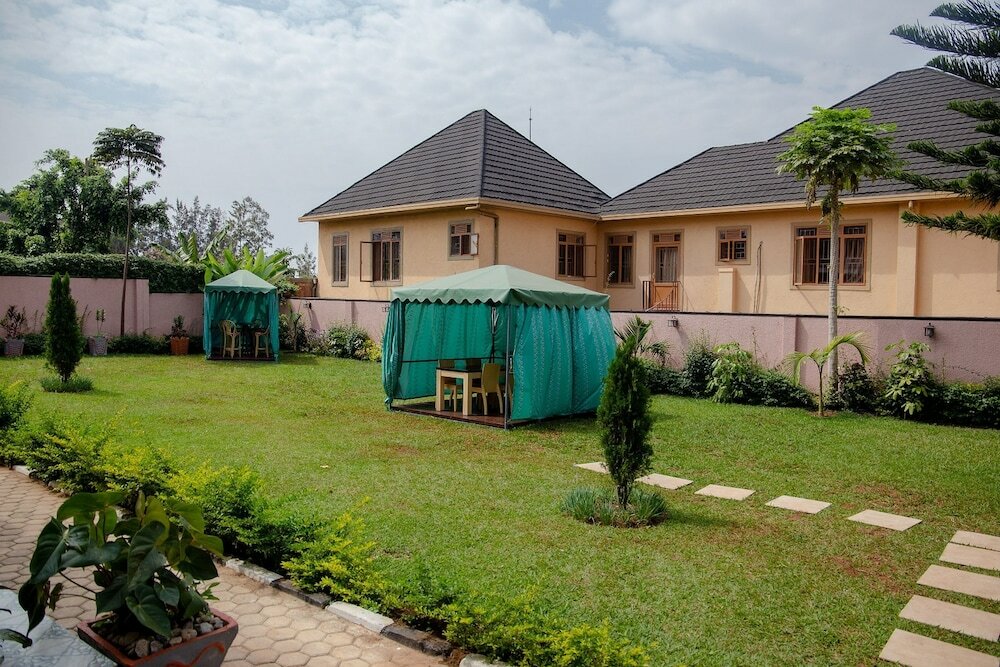 Фото Ezra boutique villa