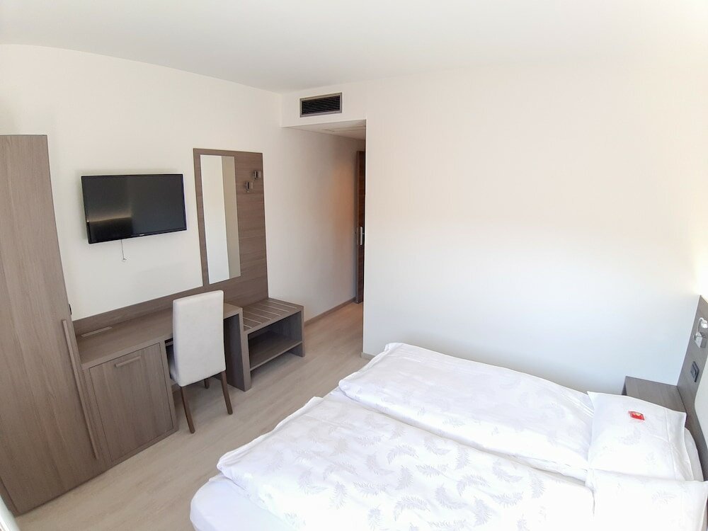 Фото Hotel Garnì Villa Fontana