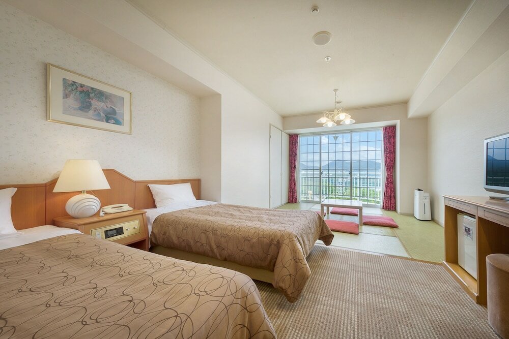 Фото Hotel Green Plaza Tojoko