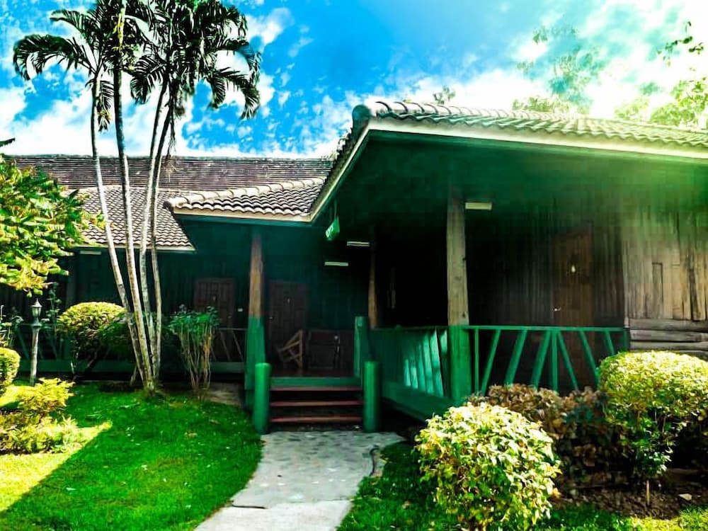 Фото Wattana Village Resort