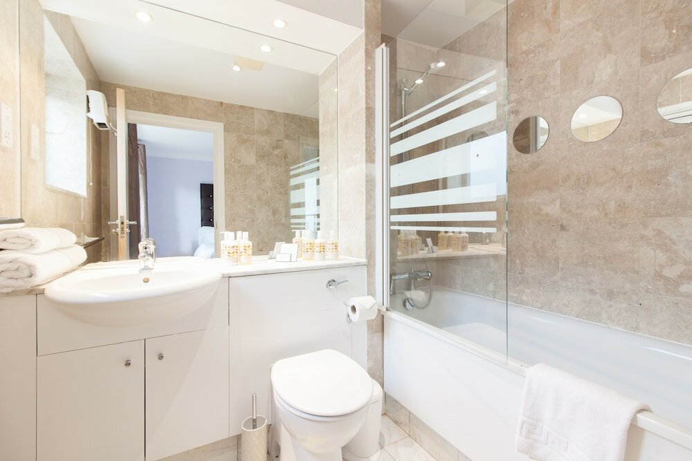 Фото Canary Wharf Luxury River view apartment