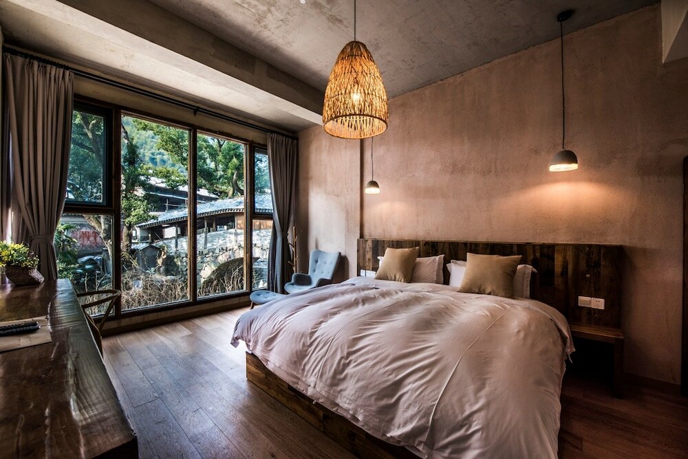 Фото Go Native Downtown House Ningbo