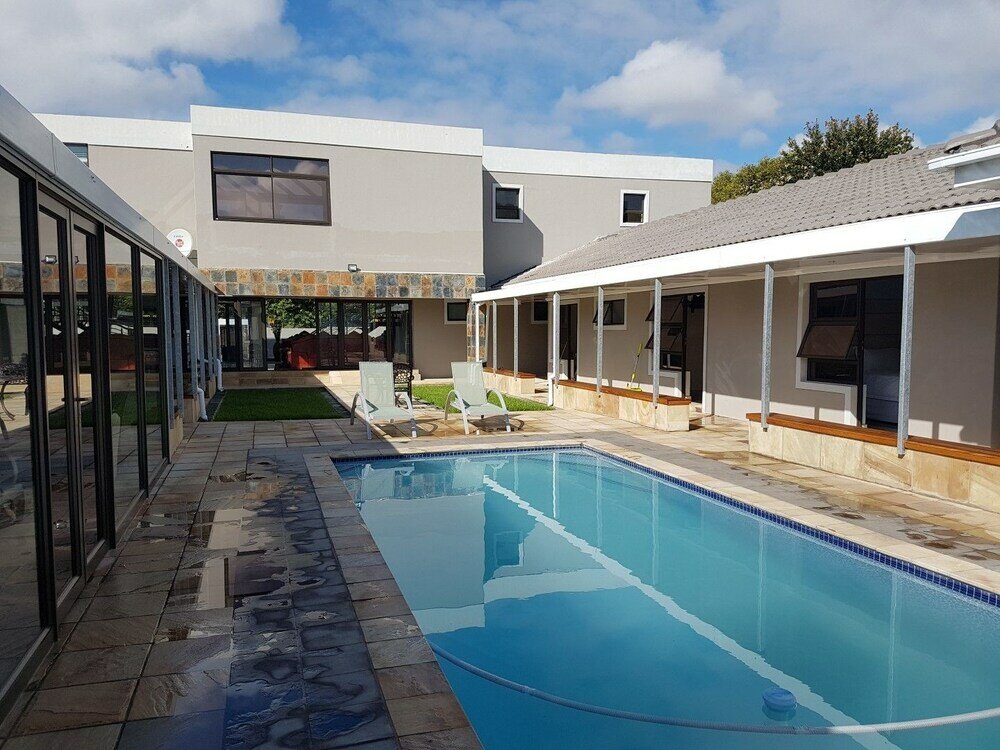 Фото Avalon Lodge