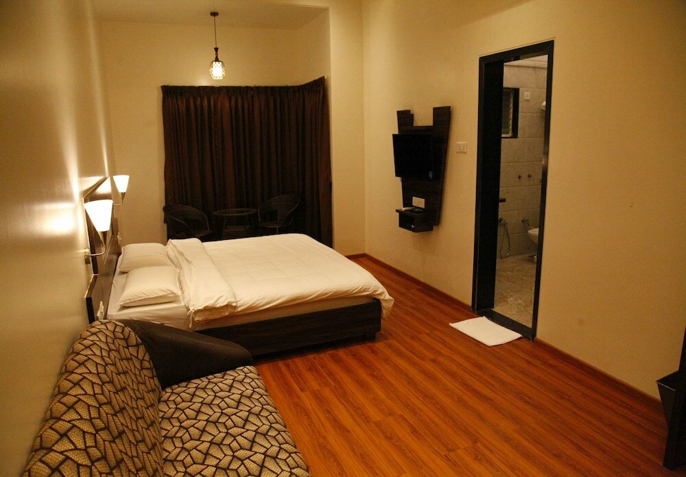 Фото Popular Hotel