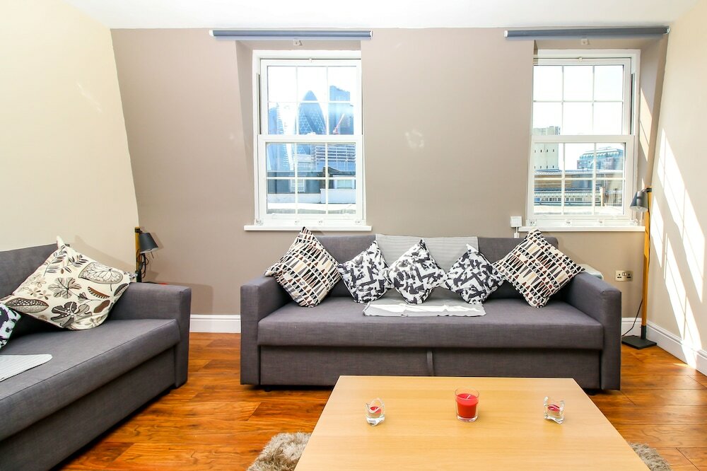 Фото City view flat at Liverpool st Brick Ln