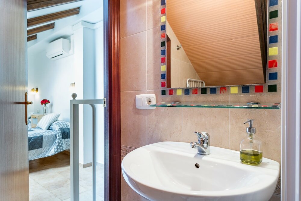 Фото La Buhardilla de la Judería