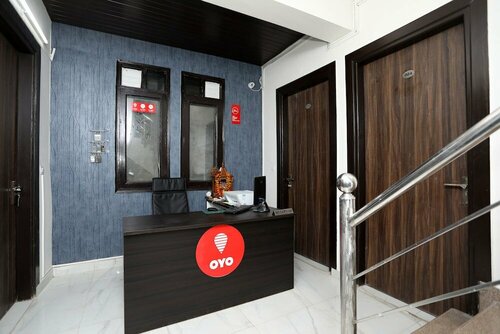 Гостиница Oyo 10581 Platinum Residency в Гургаоне