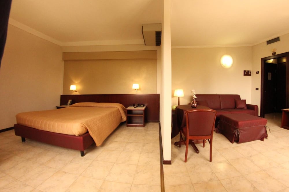 Фото Hotel Forum