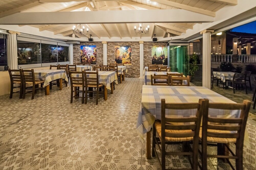 Фото Sintrivanis Beach Resort