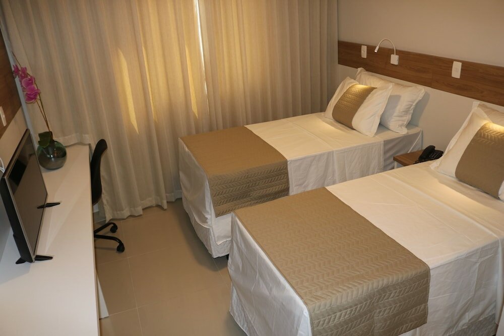 Фото Bristol Aline