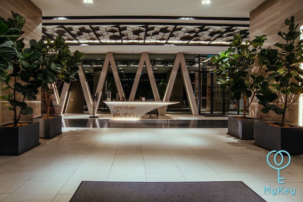 Фото Expressionz Professional Suites by MyKey Global