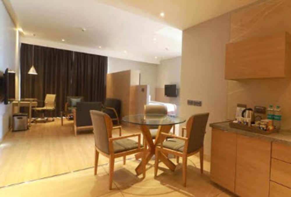 Фото Uk 27 The Fern Belagavi