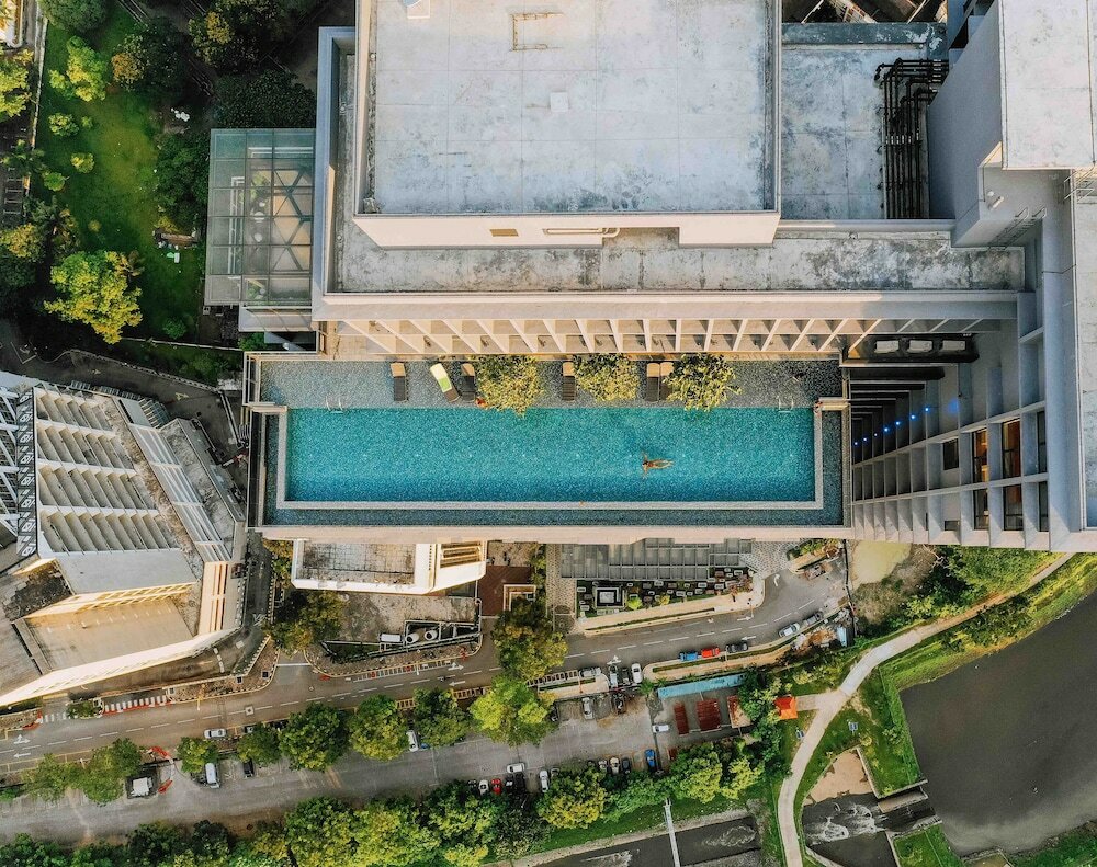 Фото Expressionz Professional Suites by MyKey Global