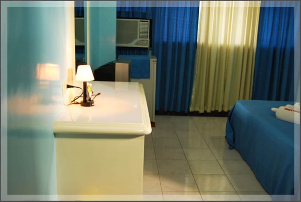 Фото Taver's Pension House