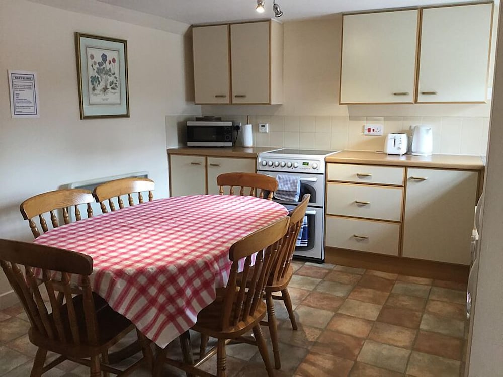 Фото Inverness Apartments - Old Cottage